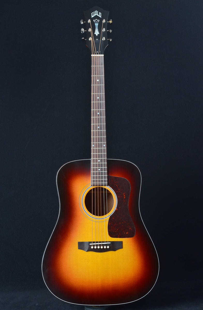 オープニング 大放出セール Traditional D-40 USA Guild - at sale for Sunburst Antique ギター