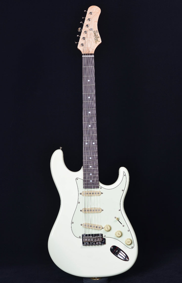 Tagima Classic Series T-635E - Olympic White with Mint Green Pickguard