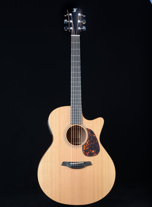 Furch Blue Gc-CM SPE Master's Choice - Western Red Cedar/African Mahogany