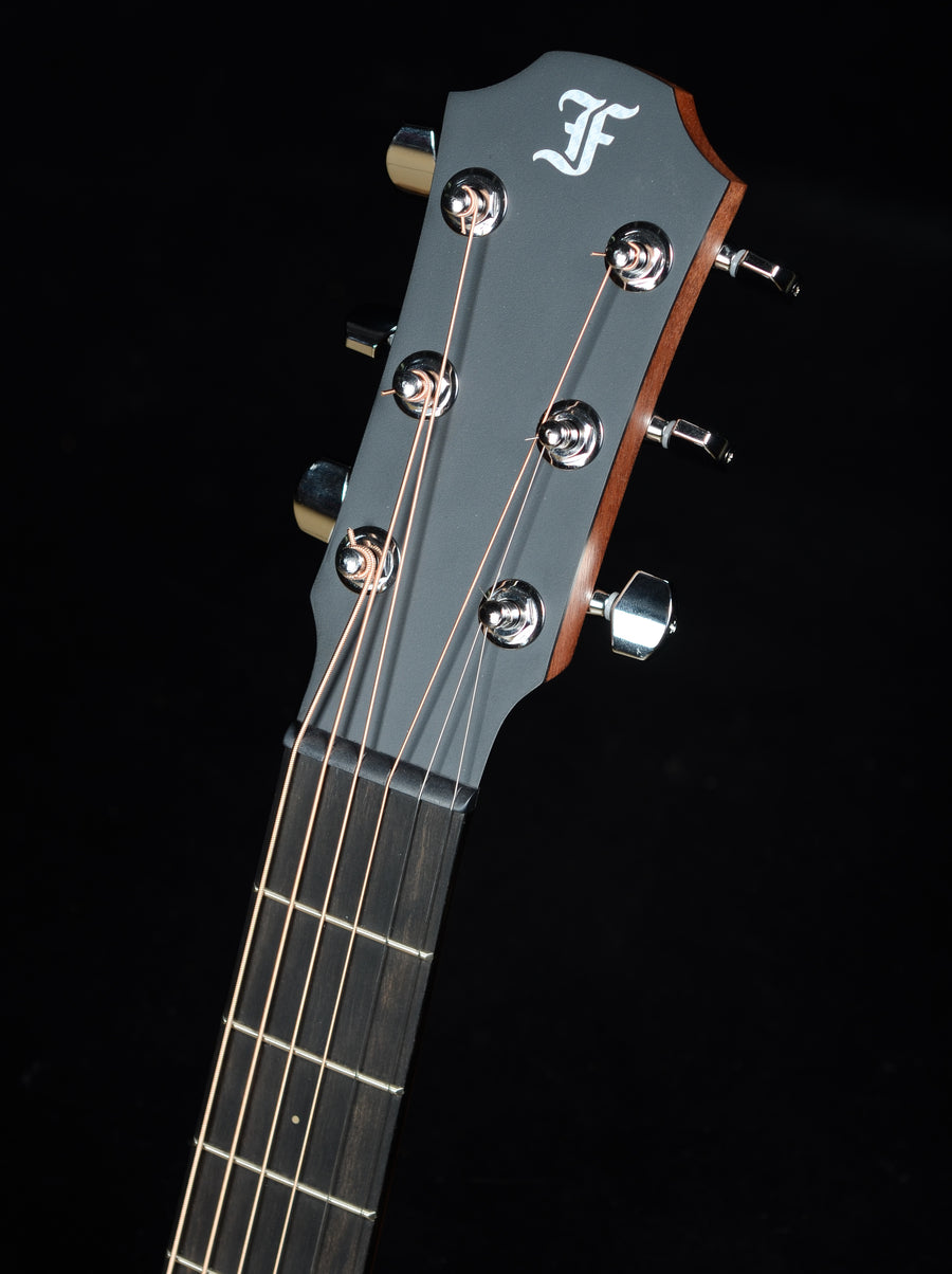 Furch Pioneer-CM a Travel Guitar - Western Red Cedar/African Mahogany