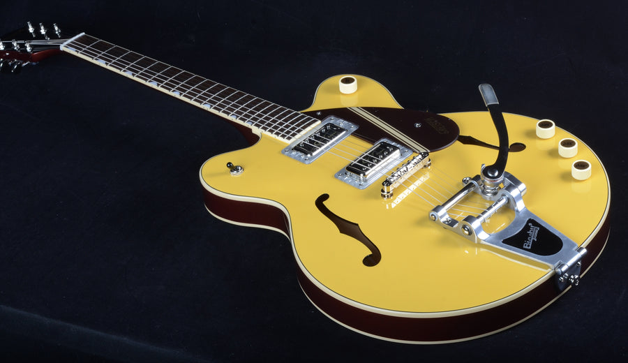 GRETSCH G2604T STREAMLINE RALLY II CENTER BLOCK DOUBLE-CUT WITH BIGSBY - BAMBOO YELLOW/METALLIC COPPER