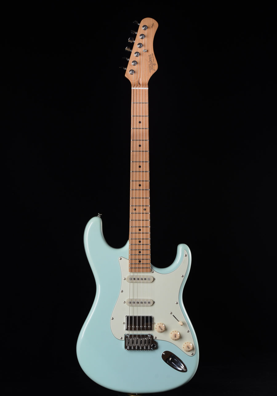 Tagima Classic Series T-640 Super HSS - Sonic Blue with Antique White Pickguard