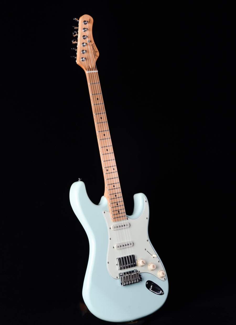Tagima Classic Series T-640 Super HSS - Sonic Blue with Antique White Pickguard
