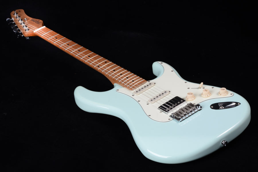 Tagima Classic Series T-640 Super HSS - Sonic Blue with Antique White Pickguard