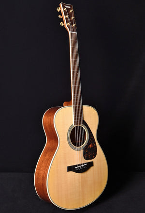 Yamaha LS6M ARE