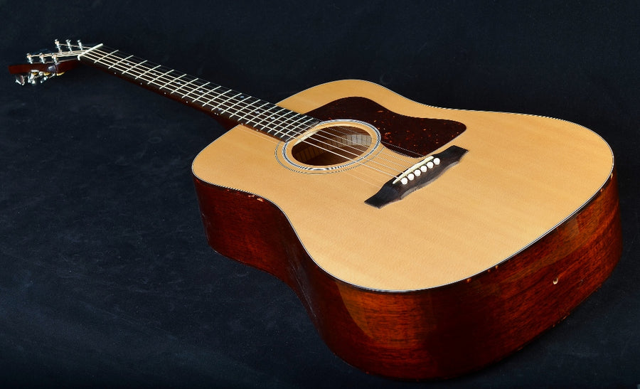 Guild USA D-40 Traditional - Natural