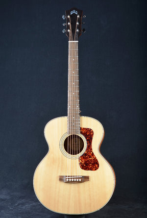 Guild Westerly Collection Jumbo Junior Mahogany