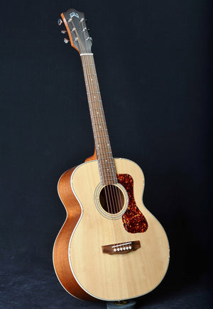 Guild Westerly Collection Jumbo Junior Mahogany
